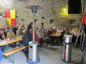 Sonntag: in der Burgscheune