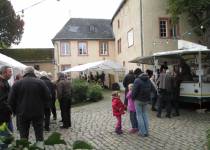 Sonntag im Burghof